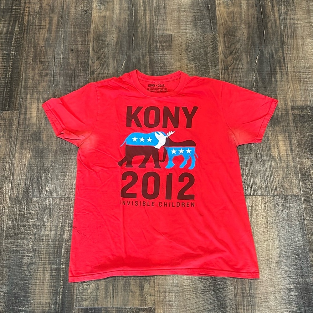 Kony 2012 graphic t shirt Sz L